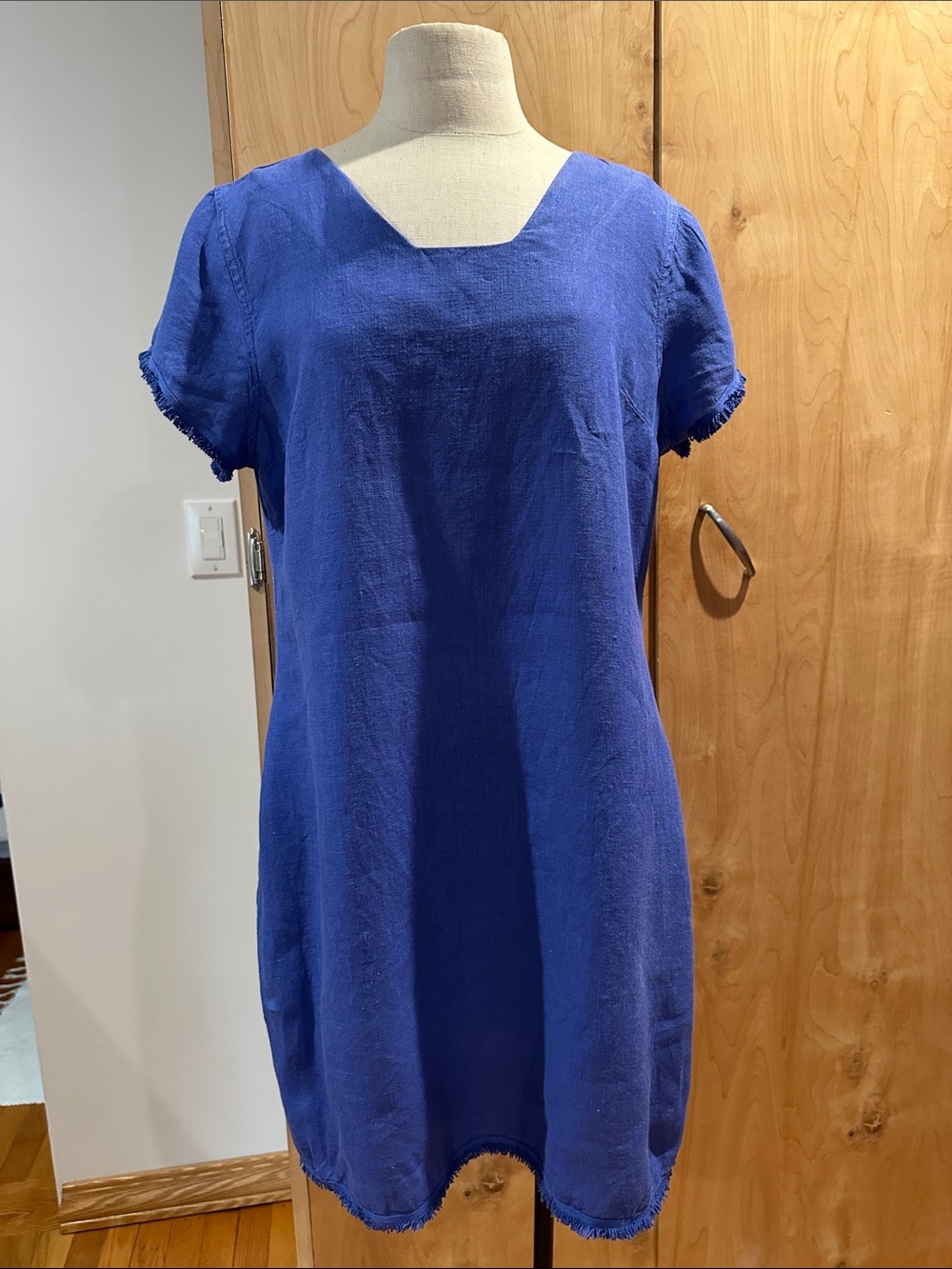 Blue Linen Short-Sleeve Shift Dress